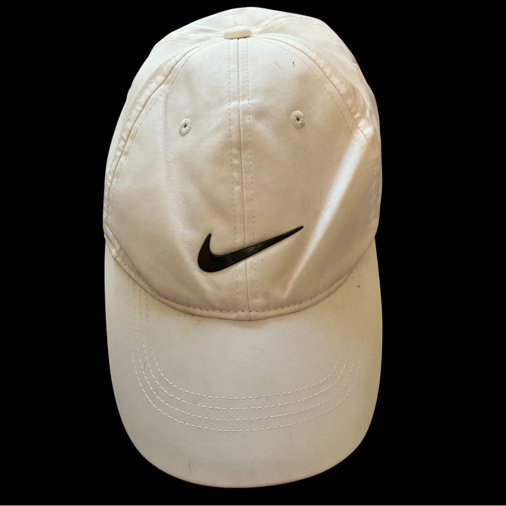 Nike Heritage 86 Dri-Fit Golf Hat